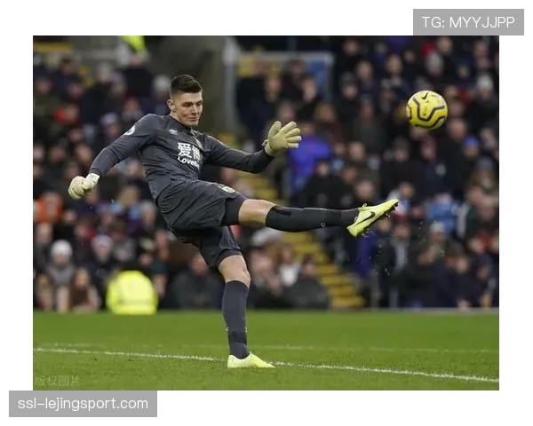 战术评论:伯恩利坚持高压打法,但防线漏洞导致其深陷降级区